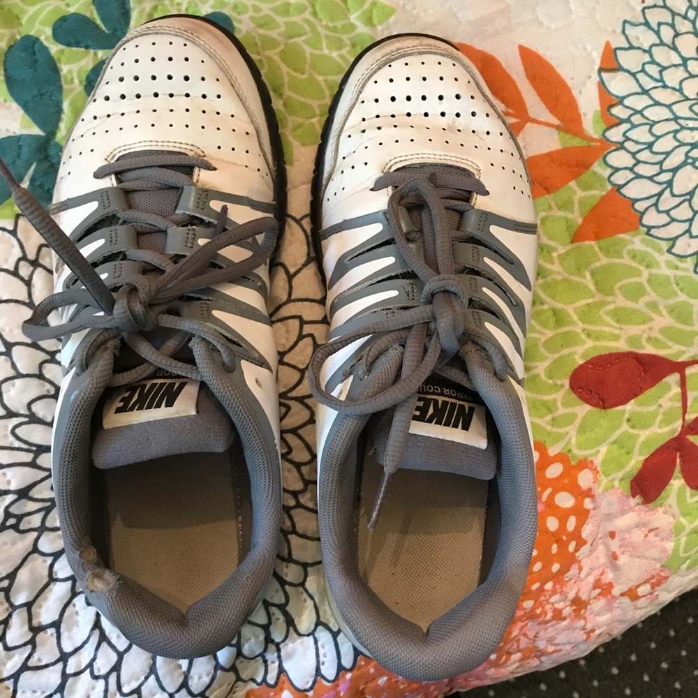 30% OFF BUNDLES Nike Tennis Shoes